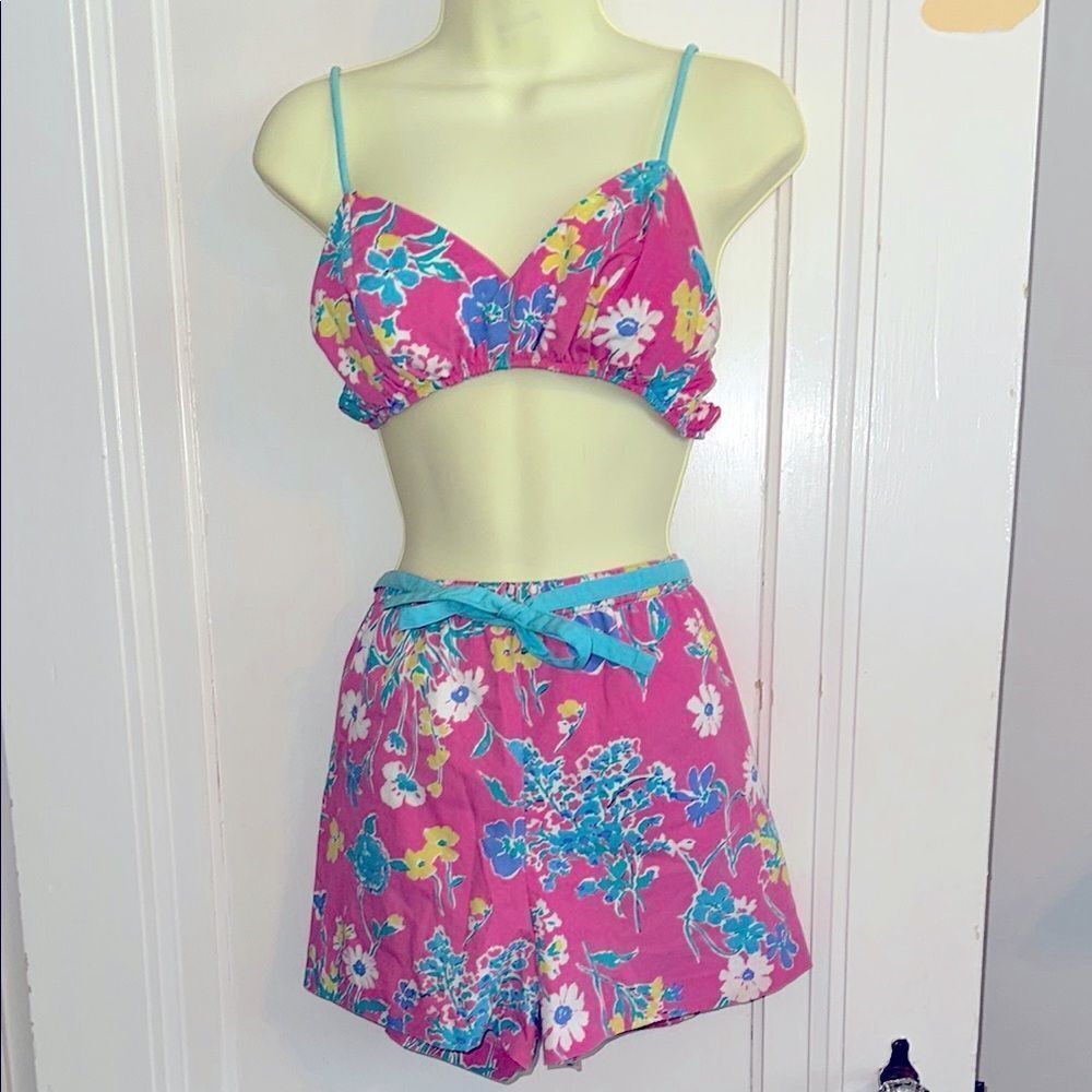 Vintage 70s/80s Sea Waves Pink Floral 2 Pc Top & Shorts Summer Outfit